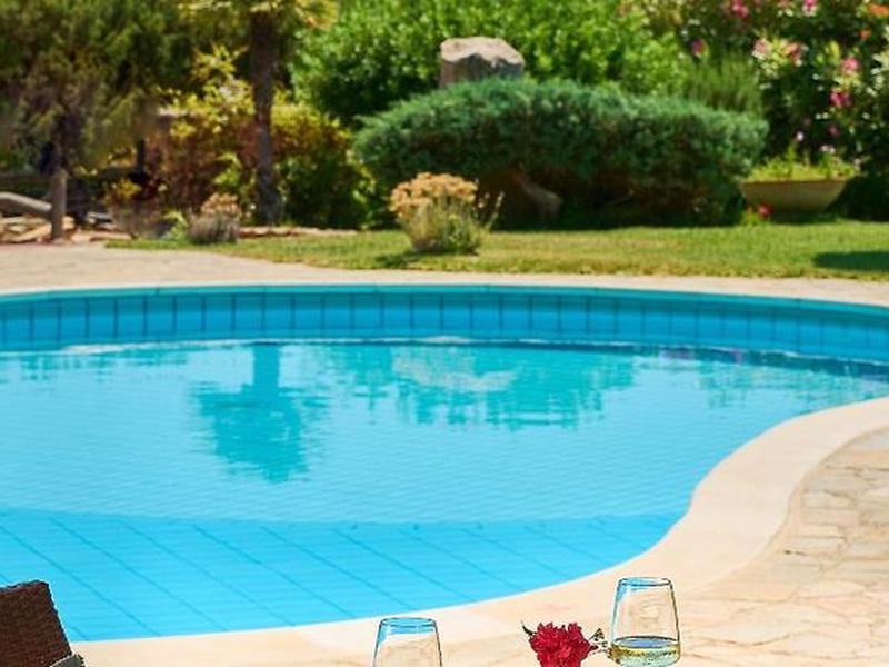 9C09FF9BFC8E2AF325BEF615A4CF1BD7