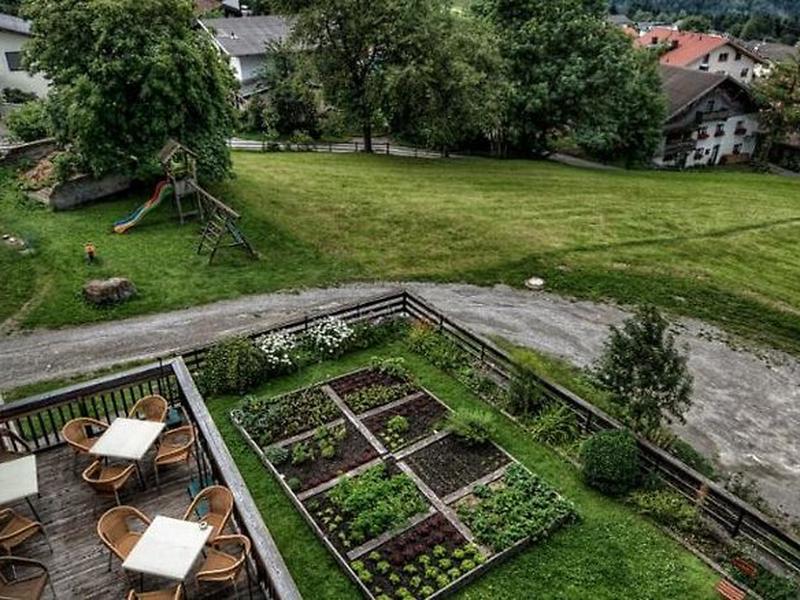 2CDC4DB241197C8C3E6AD300603D5ADE