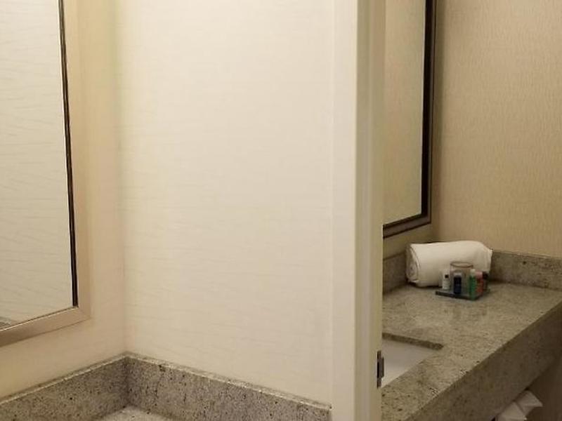 06147254DE1F3F4CAD5E62EAF8948F72