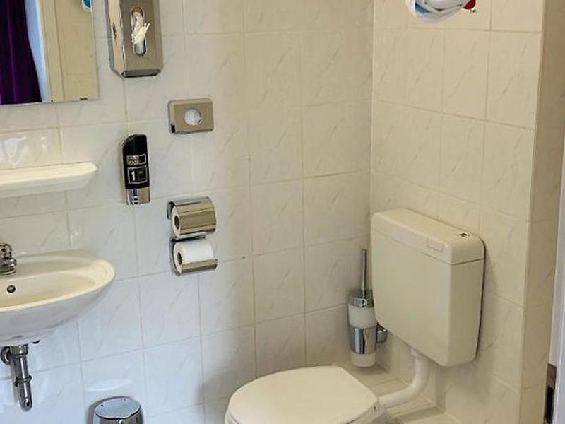 B81C97445C367EF3B037FBBDE9E2EDD9