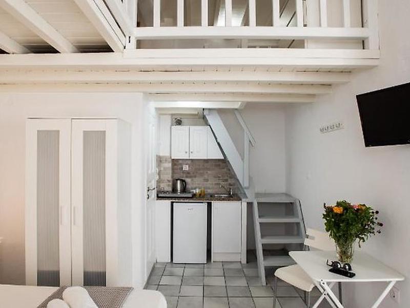 733C23472498C0A5B18B2422FC75A5F9