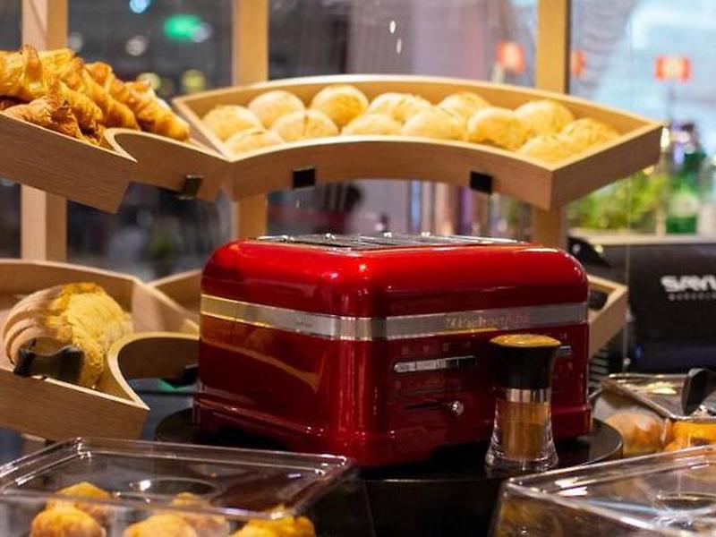 6A689BA840D8B39FA985FC2638A86400