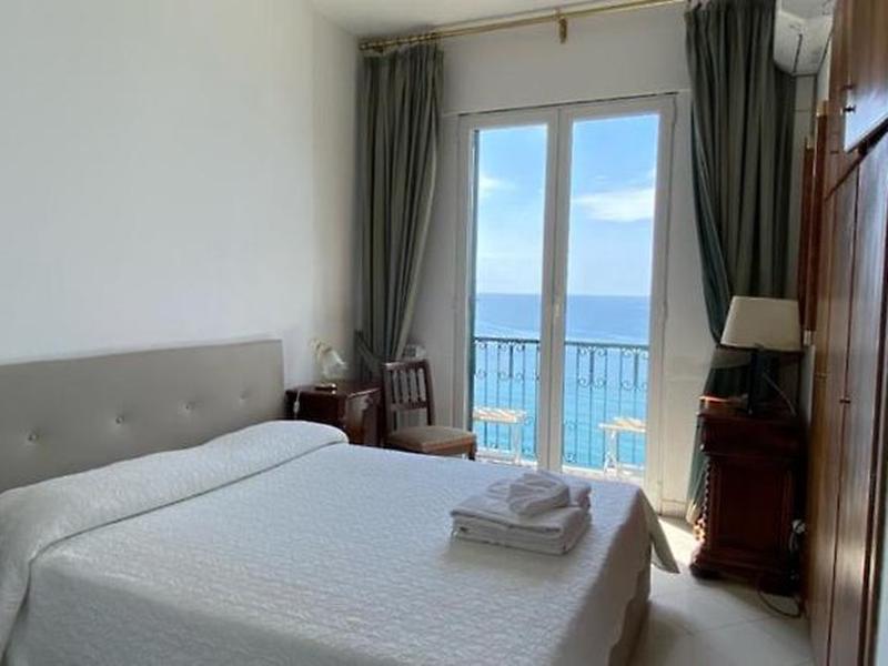 6DBC1CA09129396282D96D47F7F5702E