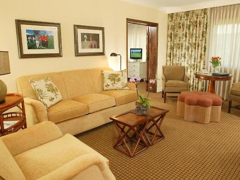 33E0AF3879F240519EDC2A0BA9812913