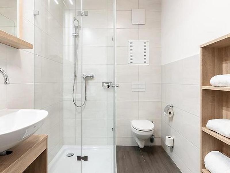 0611ACED37D9F073A8C0AB9E8586913A