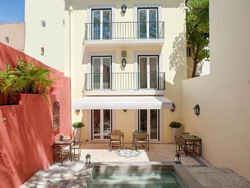 DC3DFD09B03C63DC4FCF9C65CA3E3189