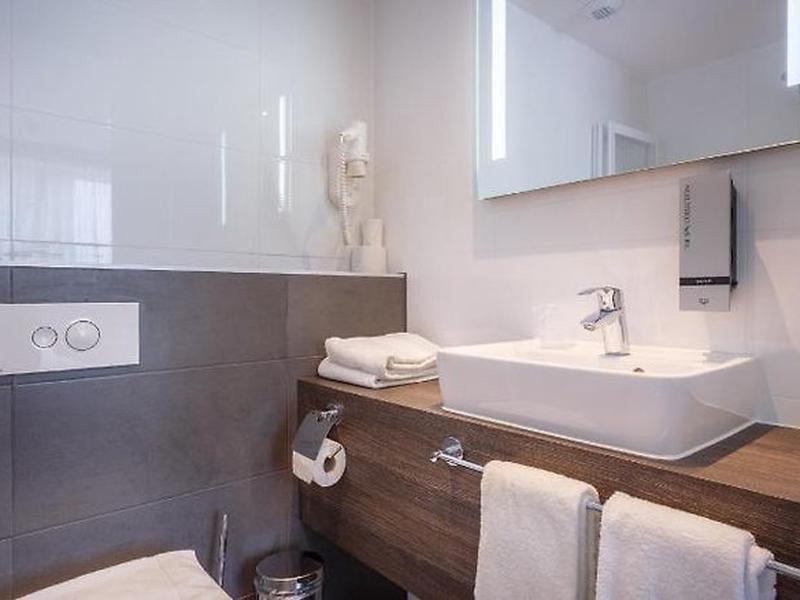 0E260853F6158D6BB292EE532B60BA76