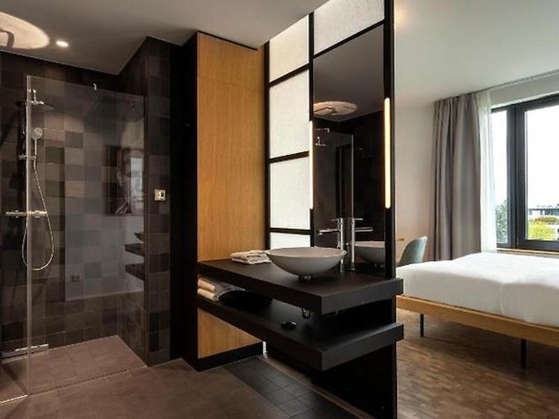 93945F101DD9AE40670B92580427D7C7