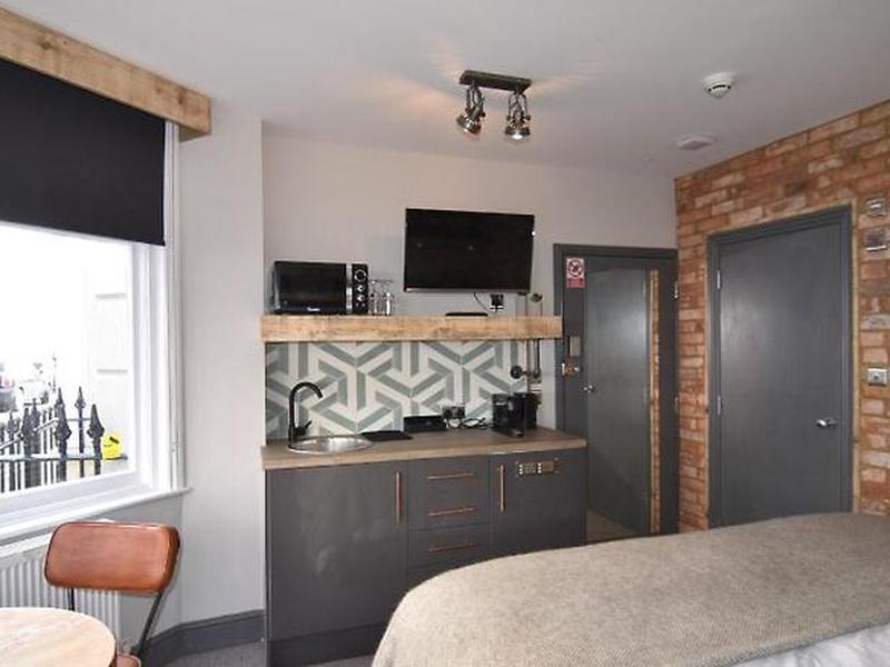 87BB5BA342E6A4581BC5C940DA2E2531