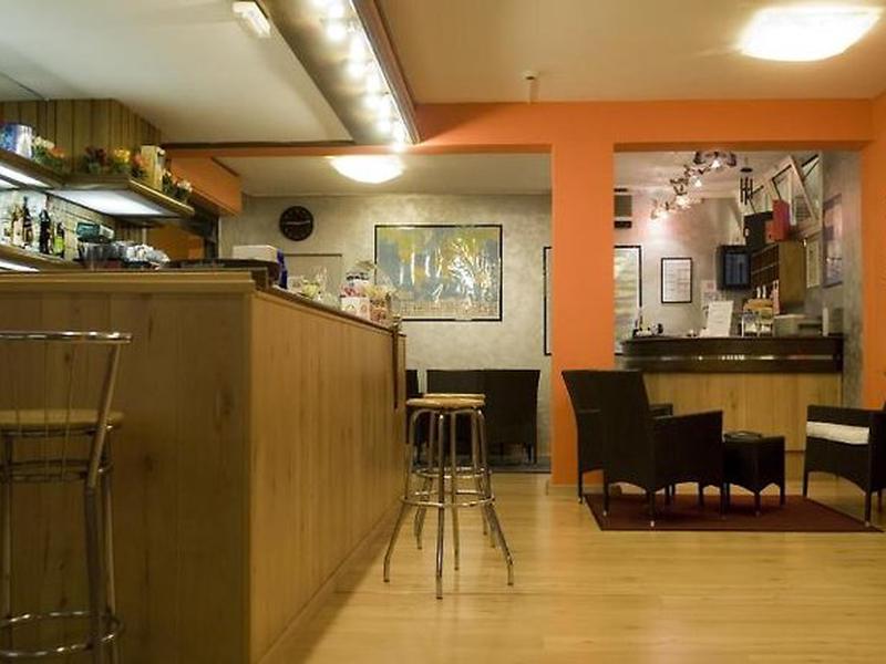 29111CAAC64D6F27EAAE82198E29D30B