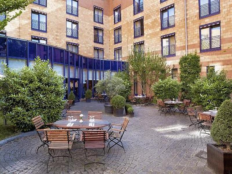 EA083071A63F9DC4A26DBE104FAFCD85