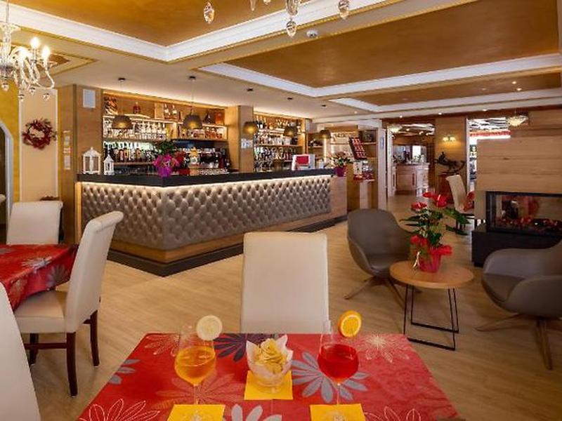 95758785FF5AFB9EDB79BF6C80062098