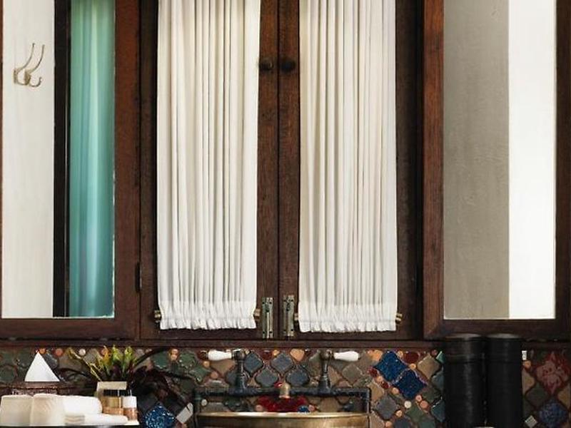 F26D1775125E464C156D573D73B4338F