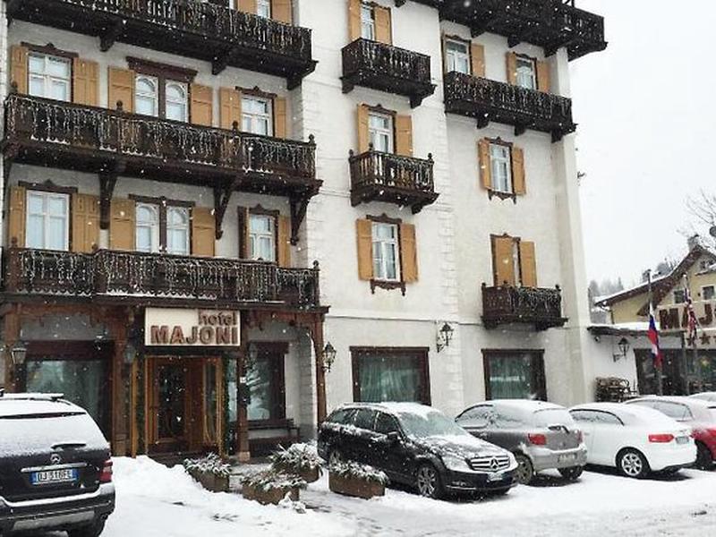 2438AF805A367F7F53E016E94F58692A