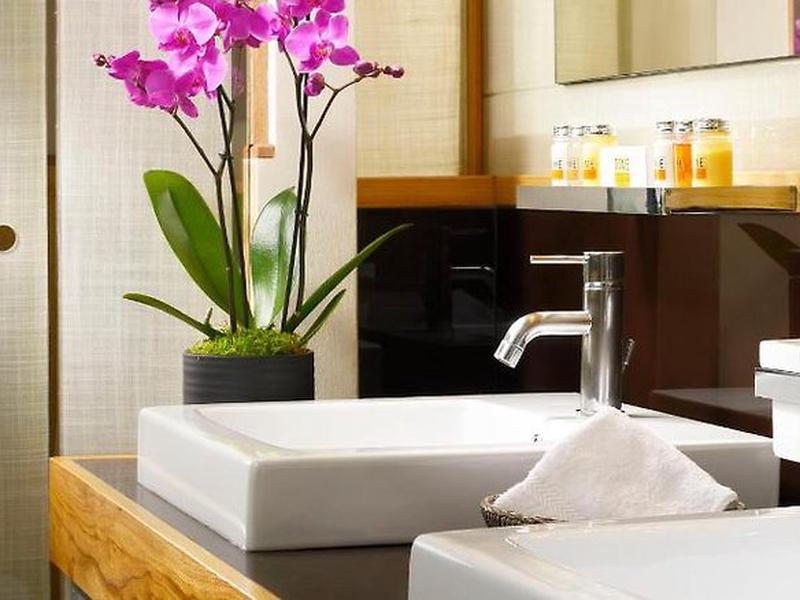 42CDC3B614701F4E8934F2C1B6BA731E