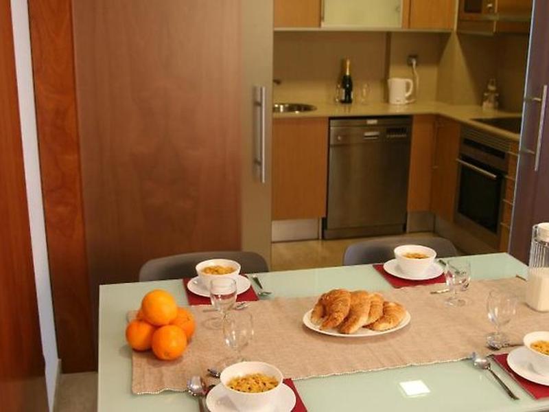 5D6B92C79A60E30B6B9321756D01B32E