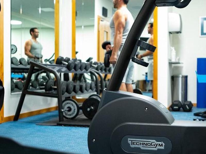 B357C9F2B97C60B5B553389616A3679B