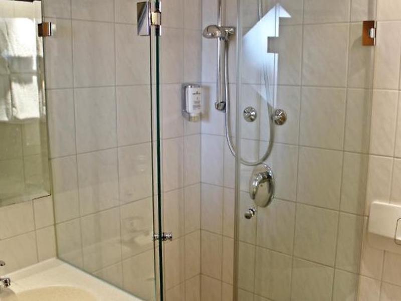 F80823769B71947F67AEA8F895E66E94