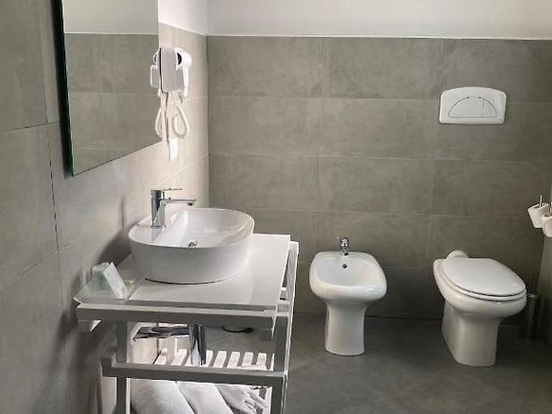 11A02B10A5E329B43F1B8FBD166538BE