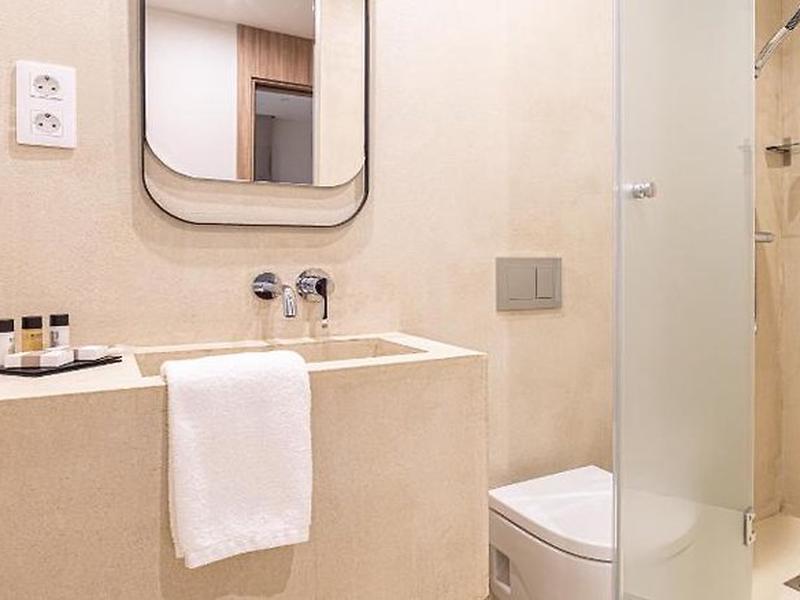 9291B8188438EF495BFFFFAD863EDCB6