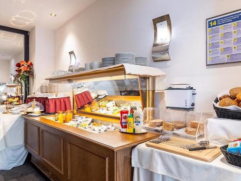 2CF1C00FA1A89AAA7D2AA34D7BF6A607