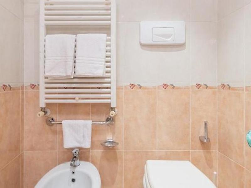 17A4B79358CF1CCC3D0B6C81B72E18FC