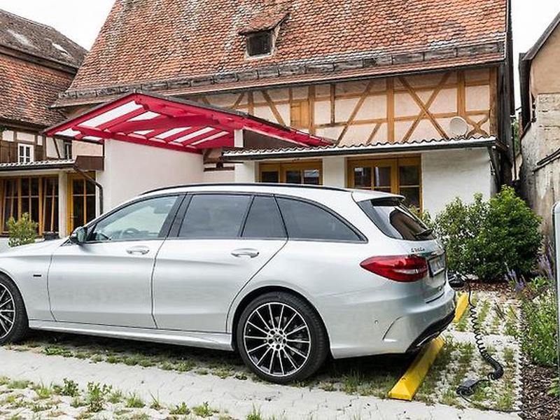 A950718EE81E9C2B07C0BBDD5C32A10D