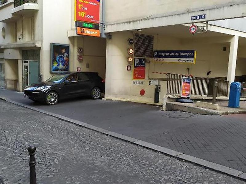 33B147A38FAC56806055A75C27B897AC