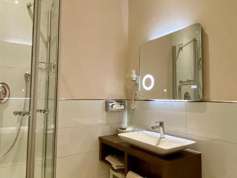 6C2B88488AF30EEC95480216E3A3775B