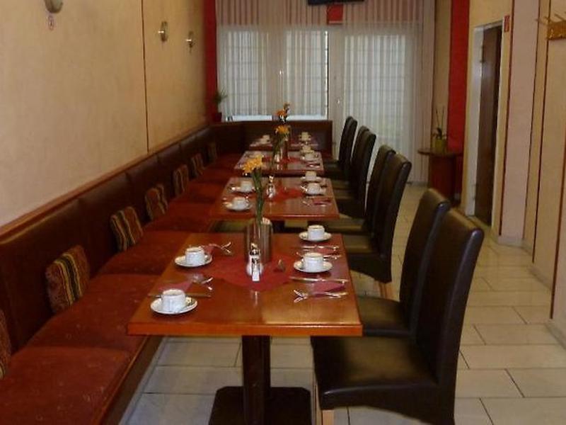 678B51E0349DC416081F43A14F1F7500