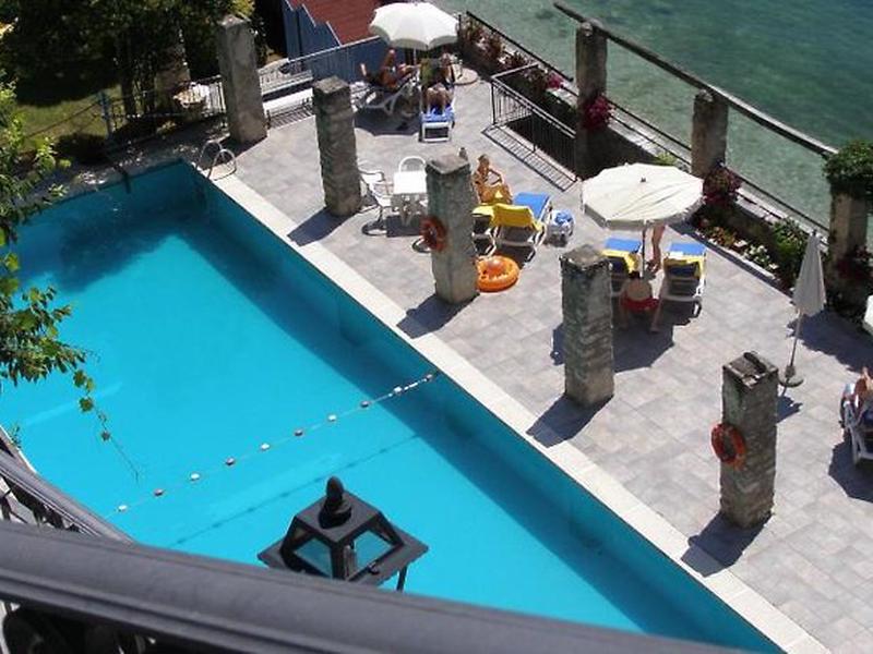 669B8923534F0B8CA958E00BF74428D3