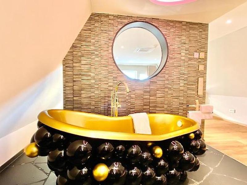 0D0F109DD822D8EE04492A086D5BADCB