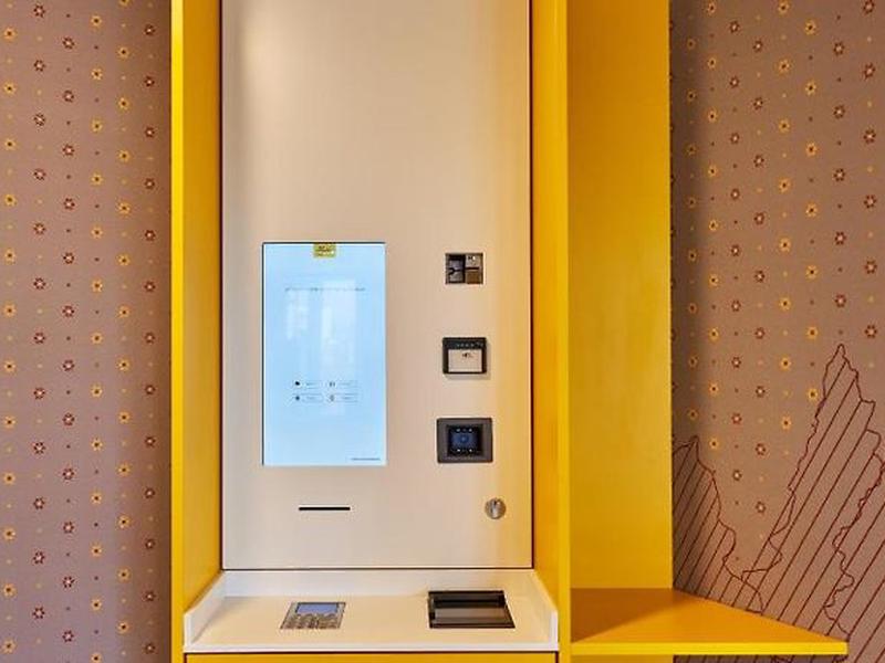 903302FE714D132D45A3E63843EAEB2F