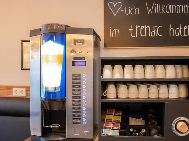 EE2F801C1F59C48B69AC29AFA33338D3