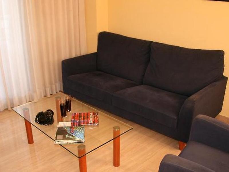 30B0CE4D205CDA23FC556E2C53360D56