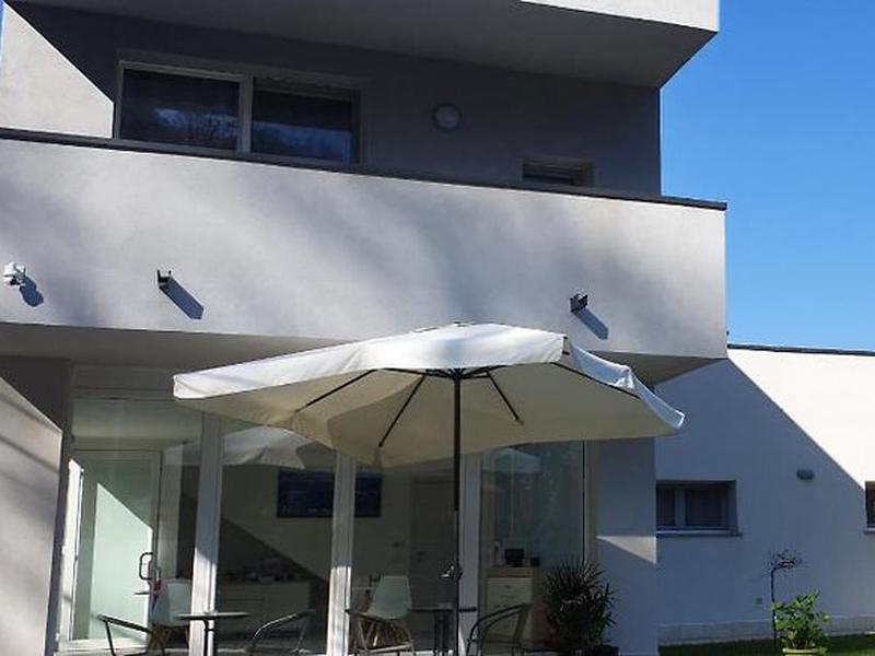 82338103E9E6DDDC016DF09E4A5DF91D