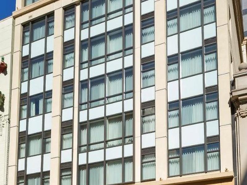 0A4C40648B94BF94B4835C76F0DD8DE0