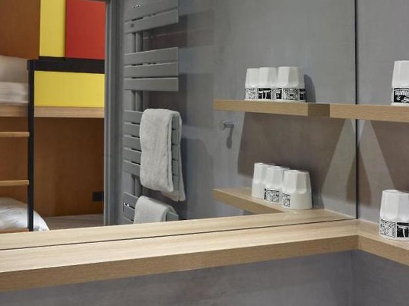 5EA4278DE7B0AD3824222D0FF5F92177