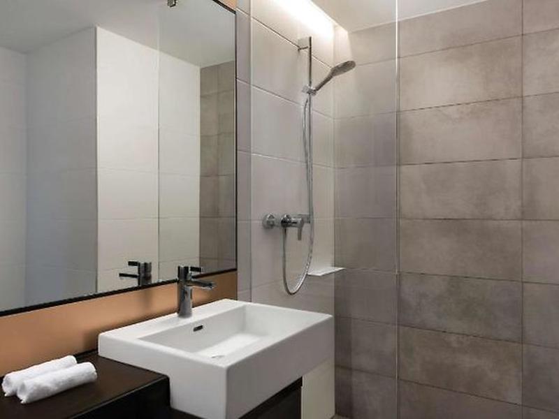 41BB8BC58410FDD1F535C213D9C2F588