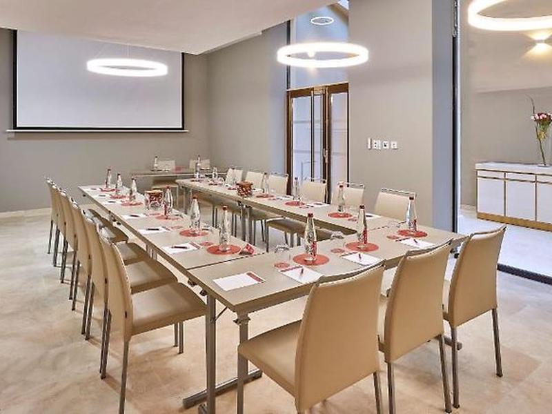 802FDC18DFBF2811B87B35244DE8ED27