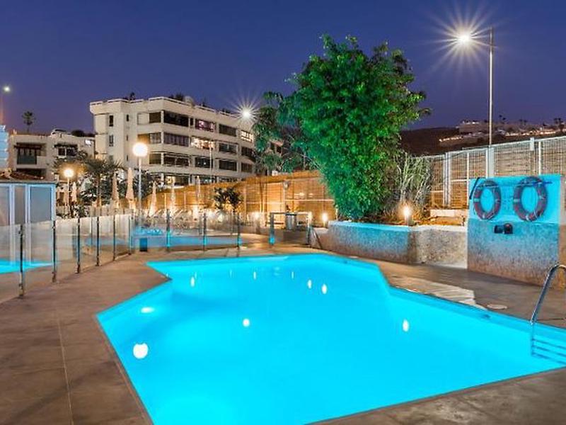 2D4394B0F05E8C8EDEACB90657E6D353