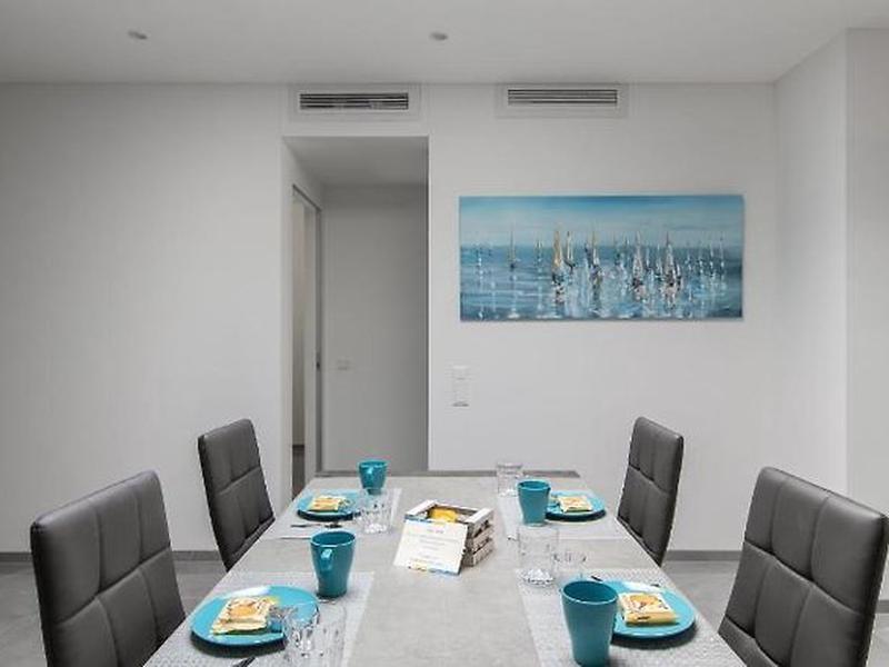 80E88FE8AE7A4A8FC55102698F1595C9