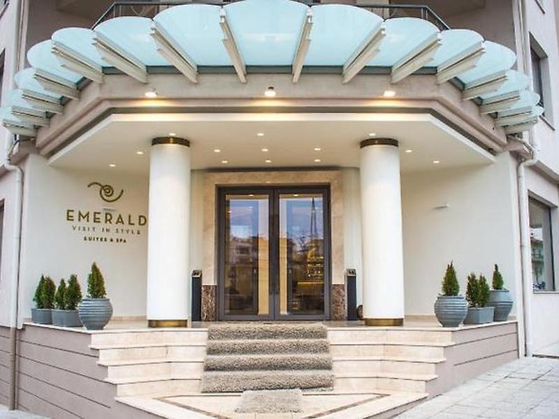 F38BFC4698C3562E34C87C26D0A406F8