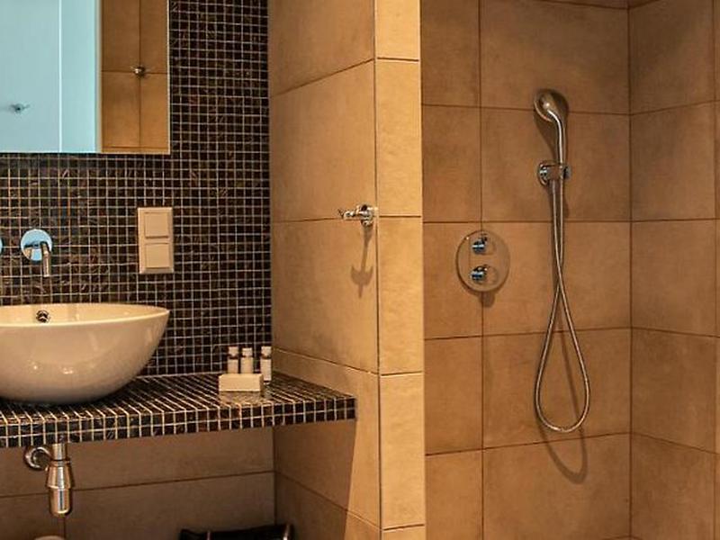 56D8ACE20AB37BBA18122EE78638075C