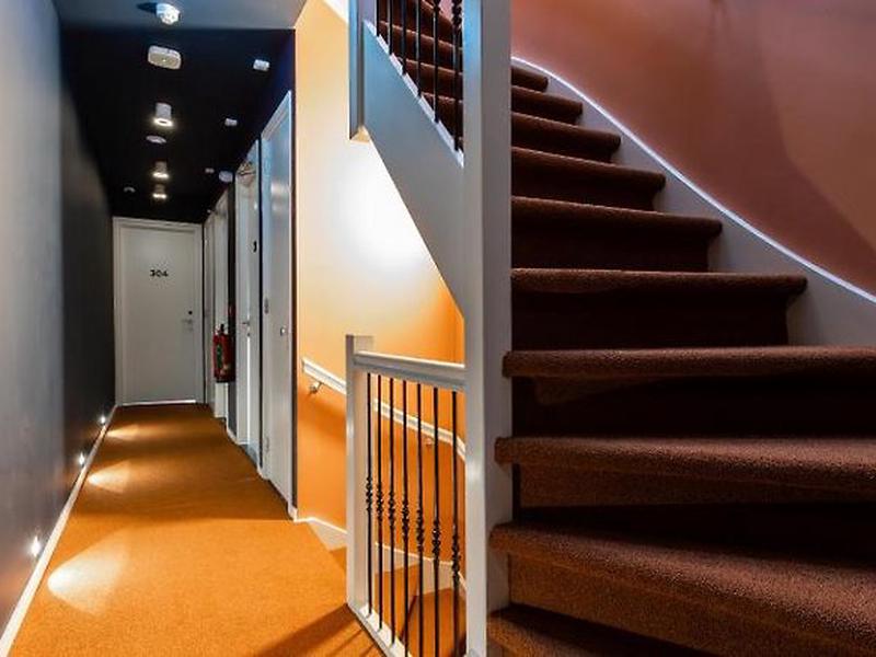 902F5CEDF9B2C7438AF4E3727C188089