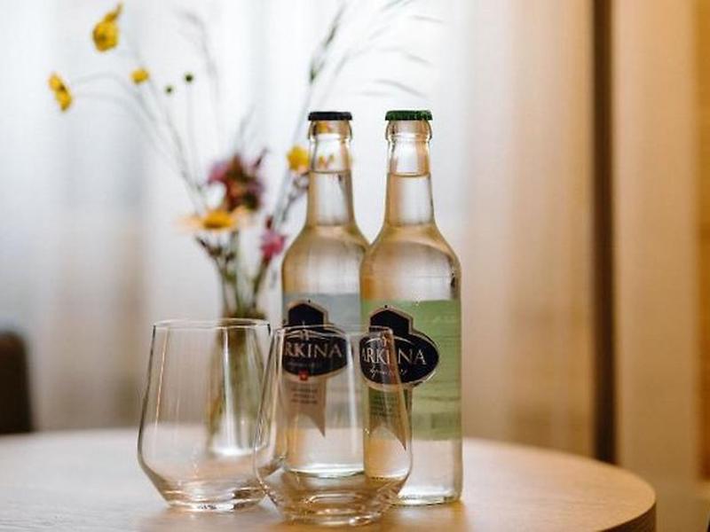 6FC01AD0B415D24036A68A92834E4273