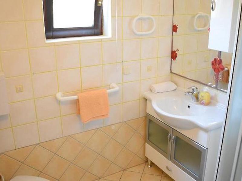 8DFE4FF9597E20D44EDDF6D855B411EF