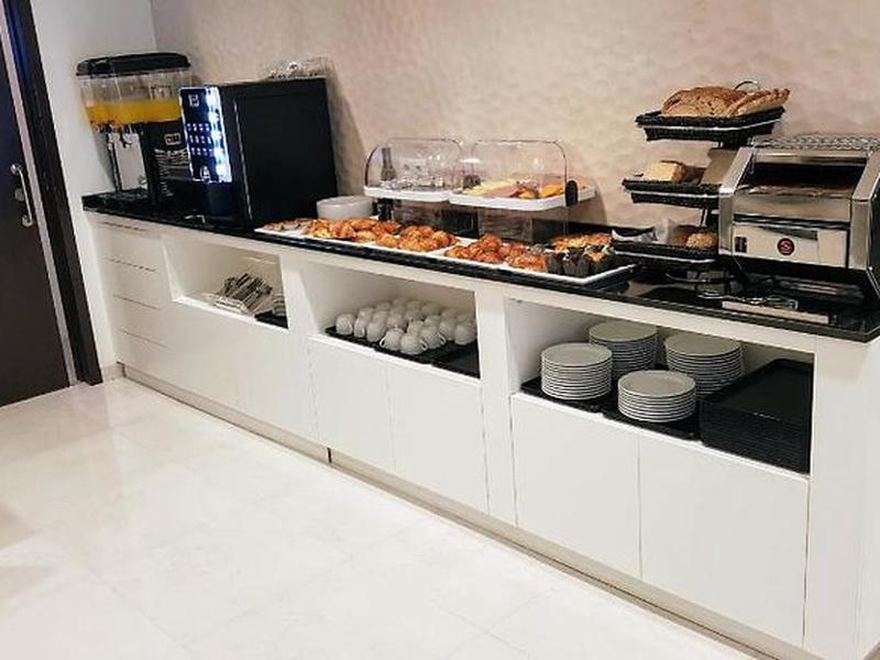 A6D7A6722D8F96E3B1B399A7180FA483