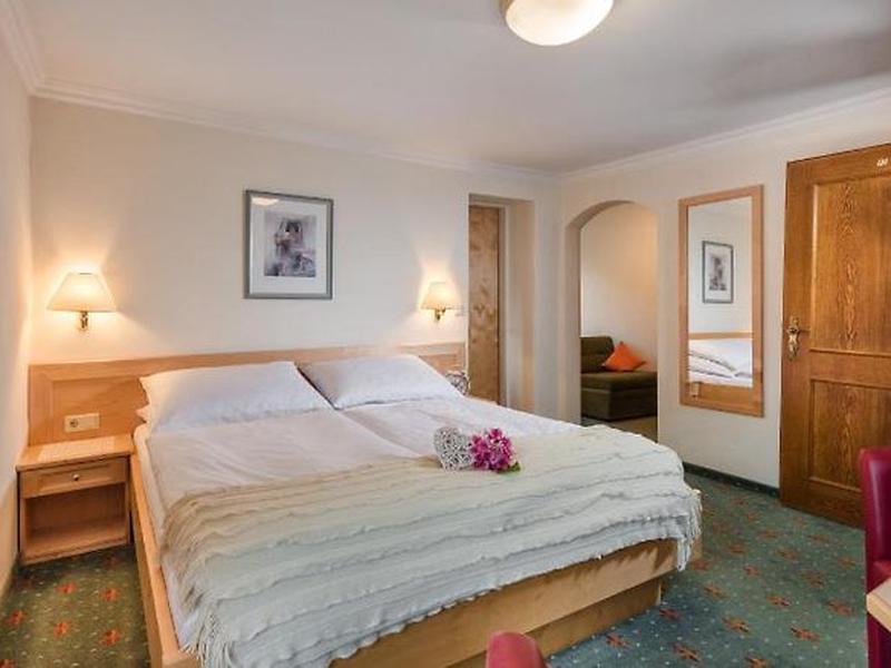 A17F952B71EF21BBED64B78D4EED5B7D