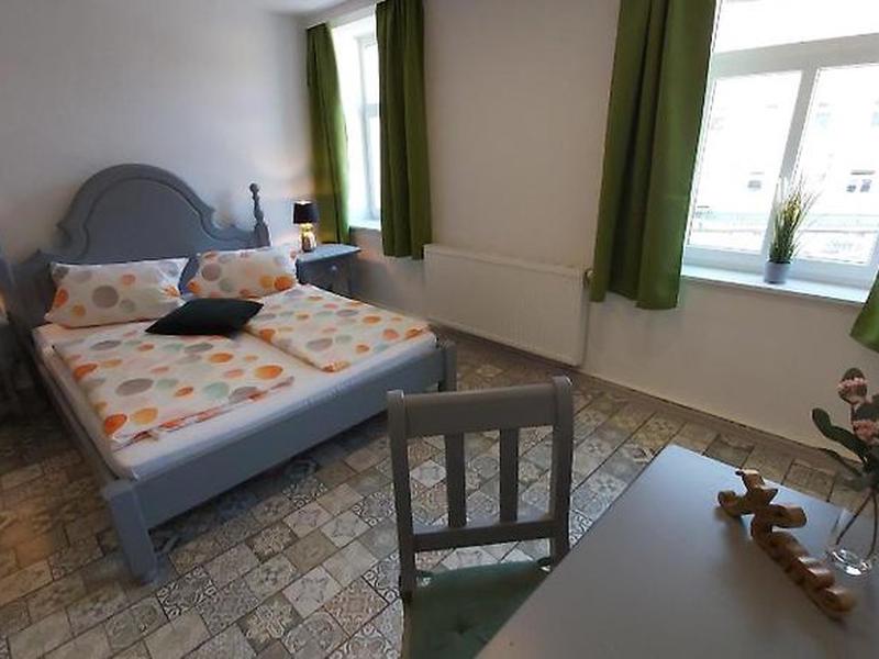 BBFAF115E75F395DD6E2BBA29B527F64